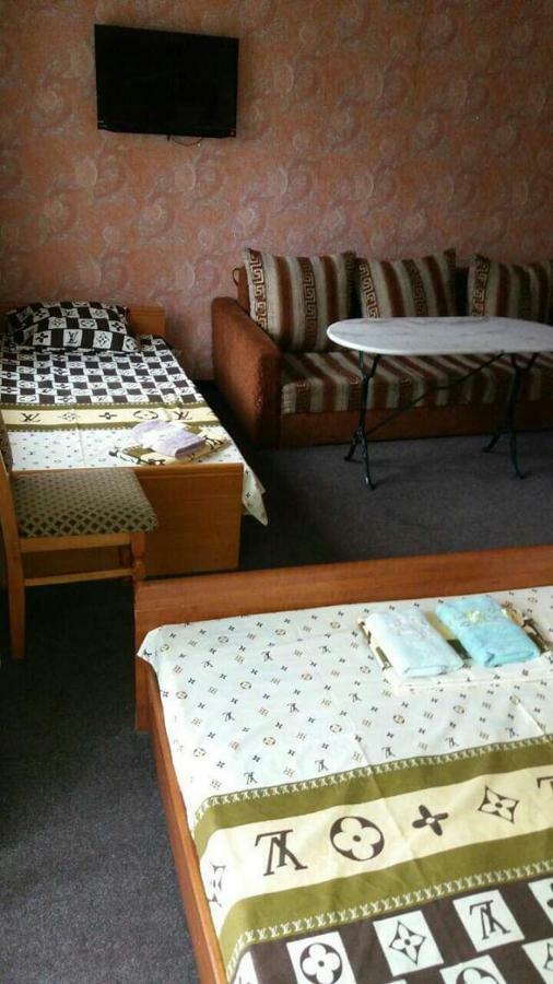 Imperial Hotel Krivoy Rog Kryvyi Rih ภายนอก รูปภาพ