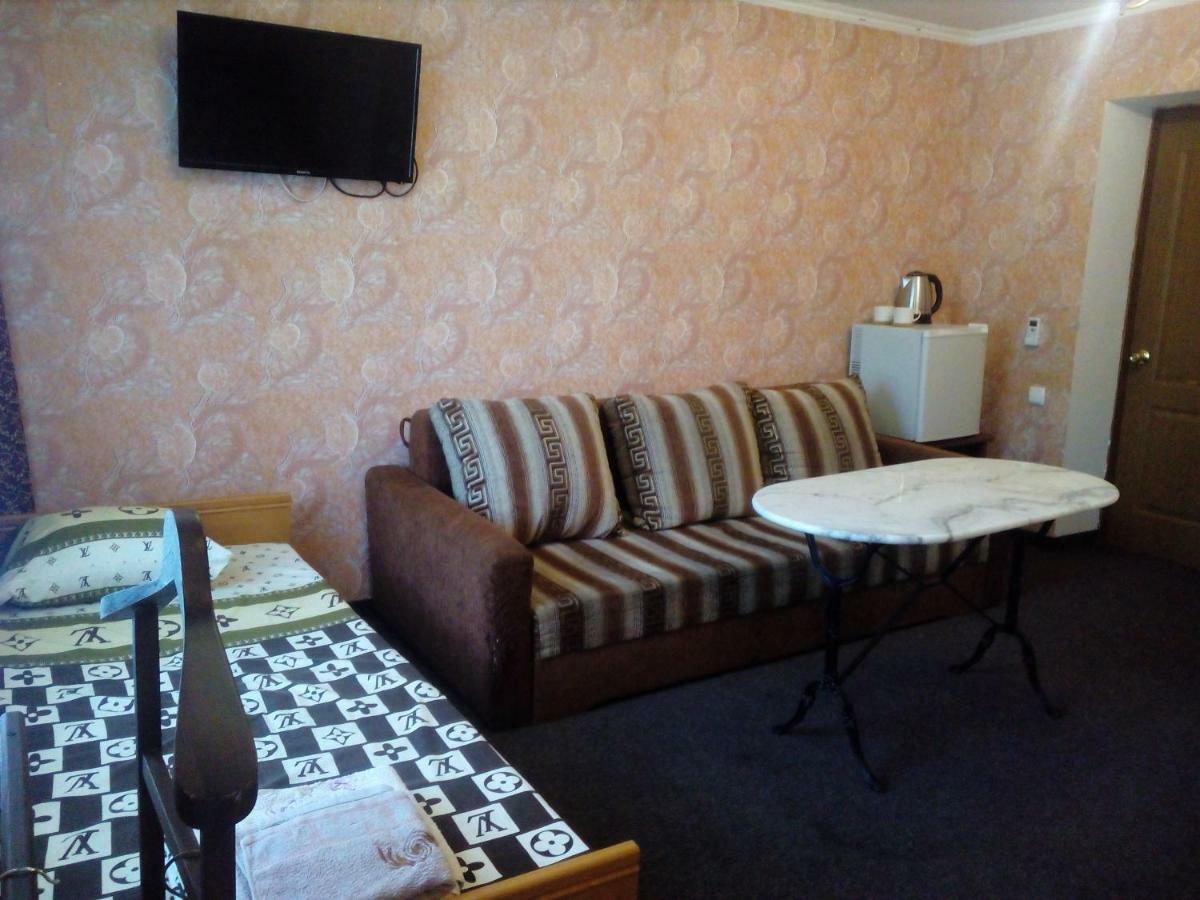 Imperial Hotel Krivoy Rog Kryvyi Rih ภายนอก รูปภาพ