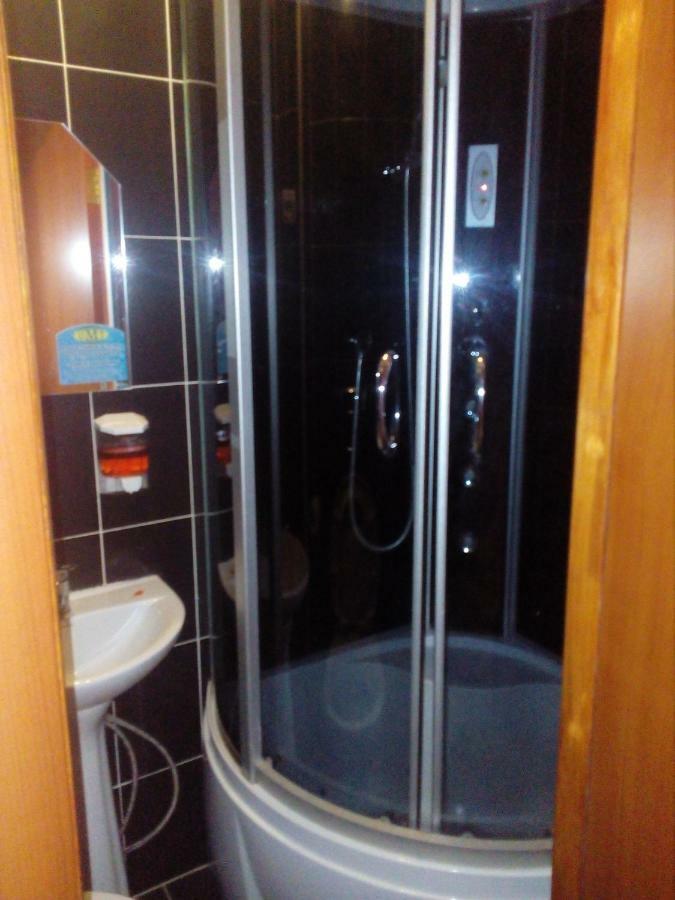 Imperial Hotel Krivoy Rog Kryvyi Rih ภายนอก รูปภาพ