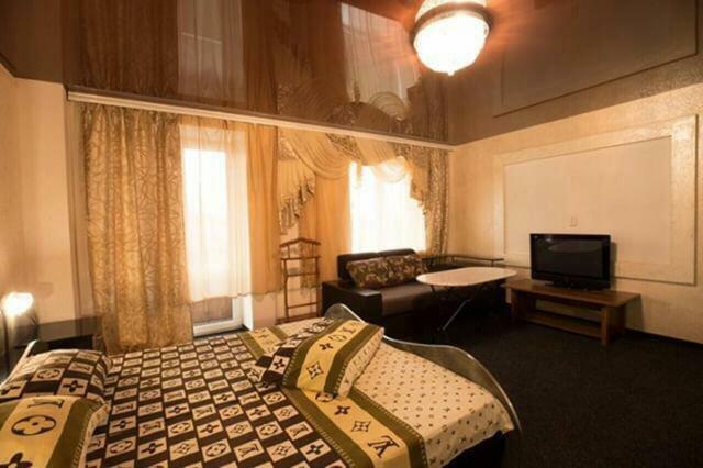 Imperial Hotel Krivoy Rog Kryvyi Rih ภายนอก รูปภาพ